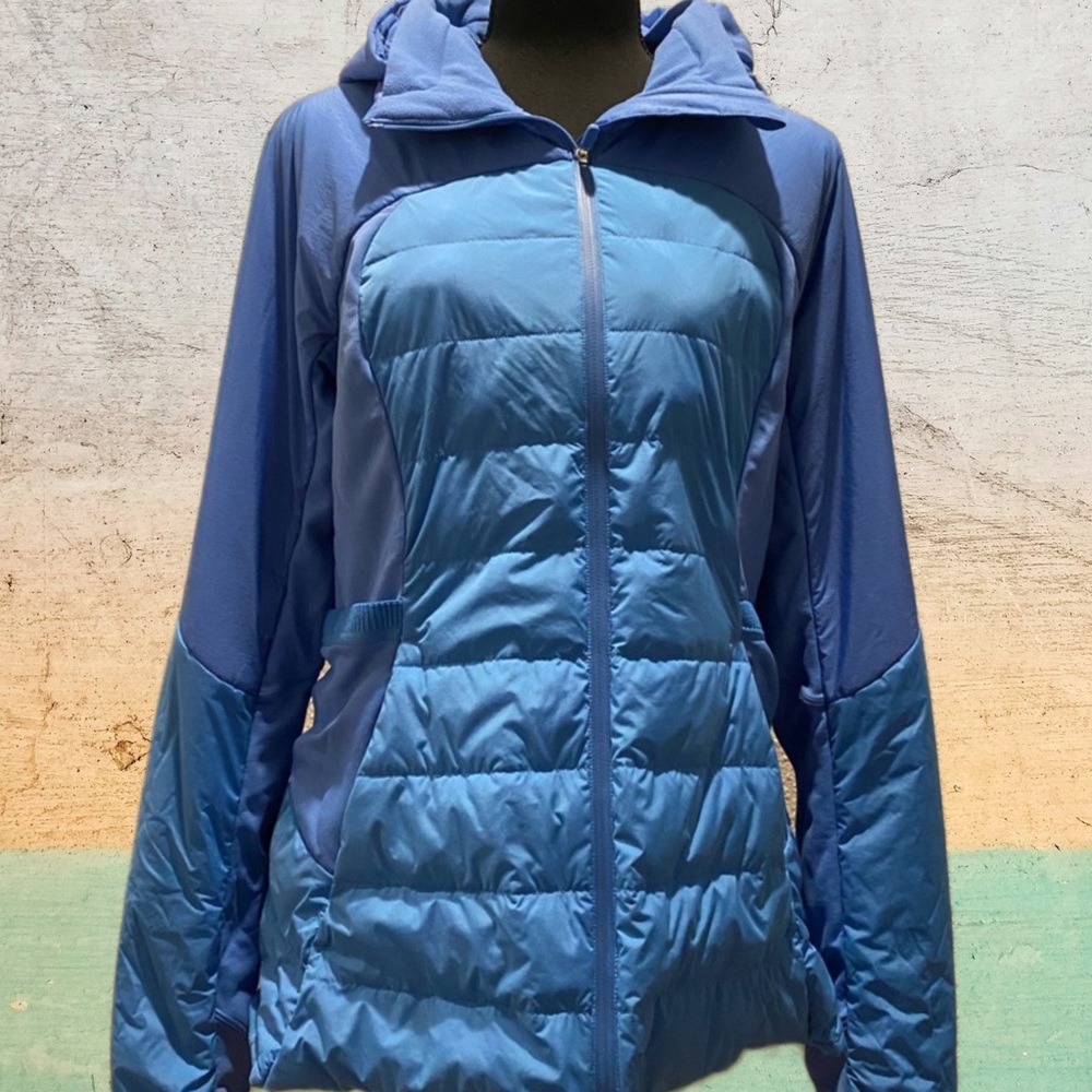 Lululemon Down For It Jacket Blue Nile sz.12 💙 - Picture 2 of 11